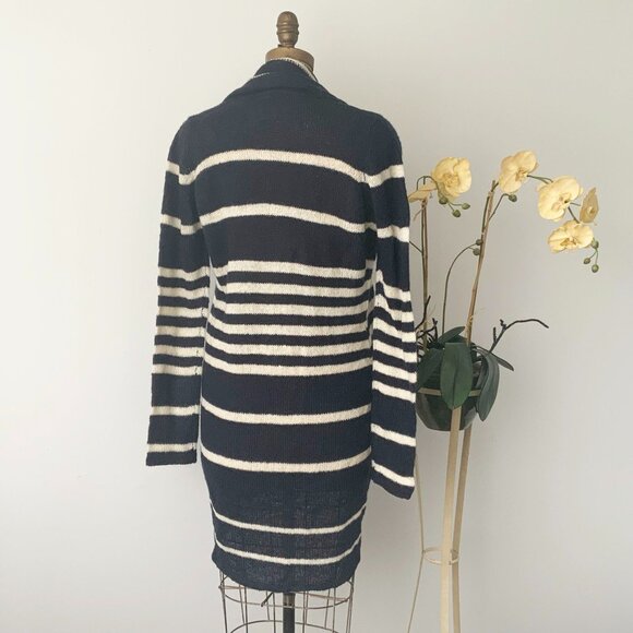 REITMANS Size LARGE Striped Navy Blue and Beige Long Cardigan - Picture 3 of 10